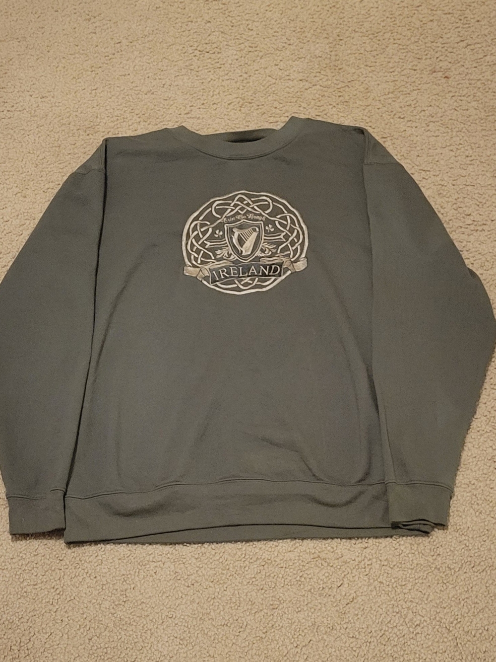 Ireland Emblem Crewneck Sweater - L Gray. Anvil Substainable